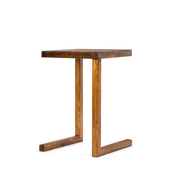 Corner table